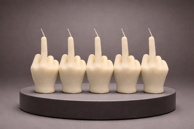 Witte middelvingerkaars