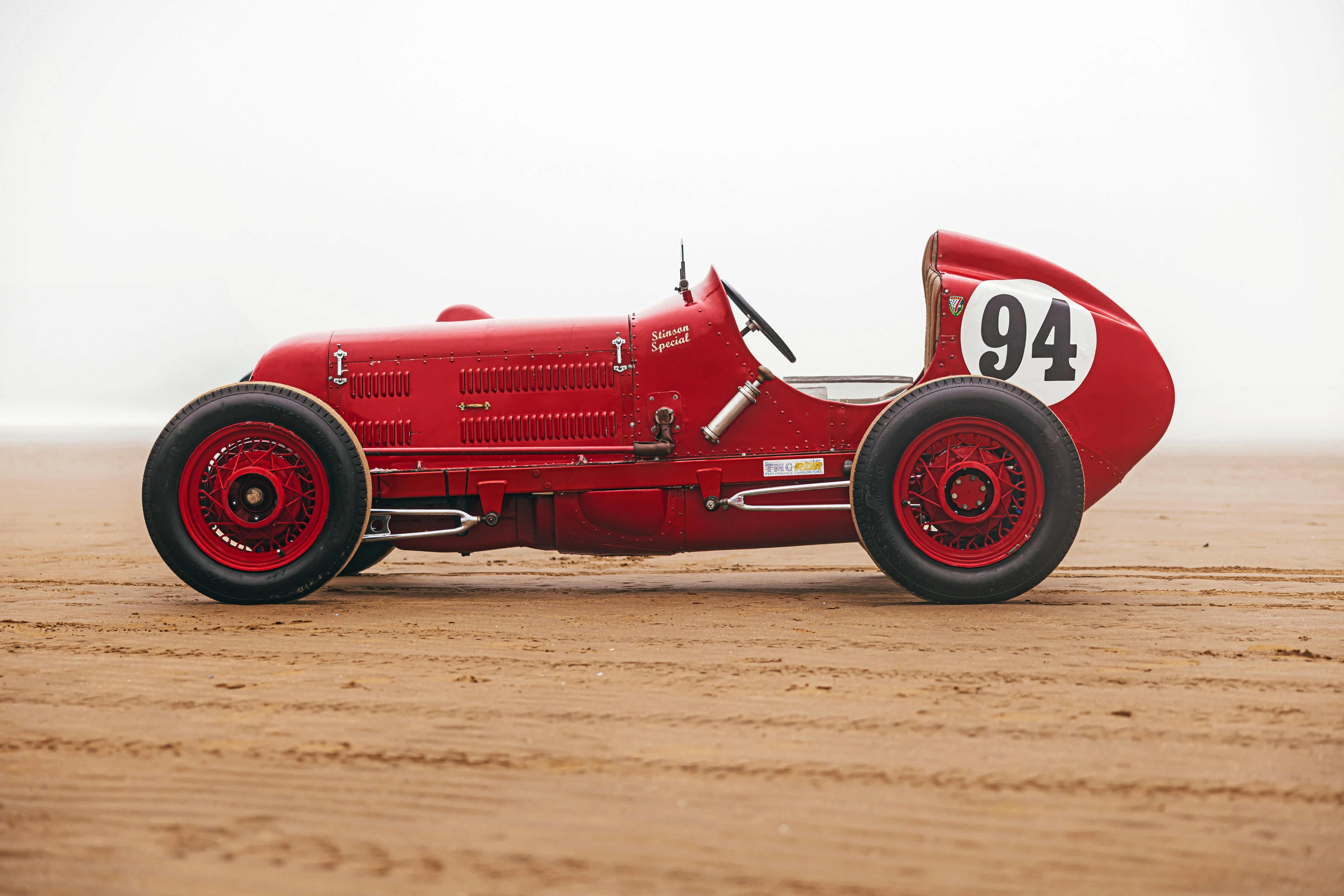 Vintage racing met een twist: de passie van klassieke autosport
