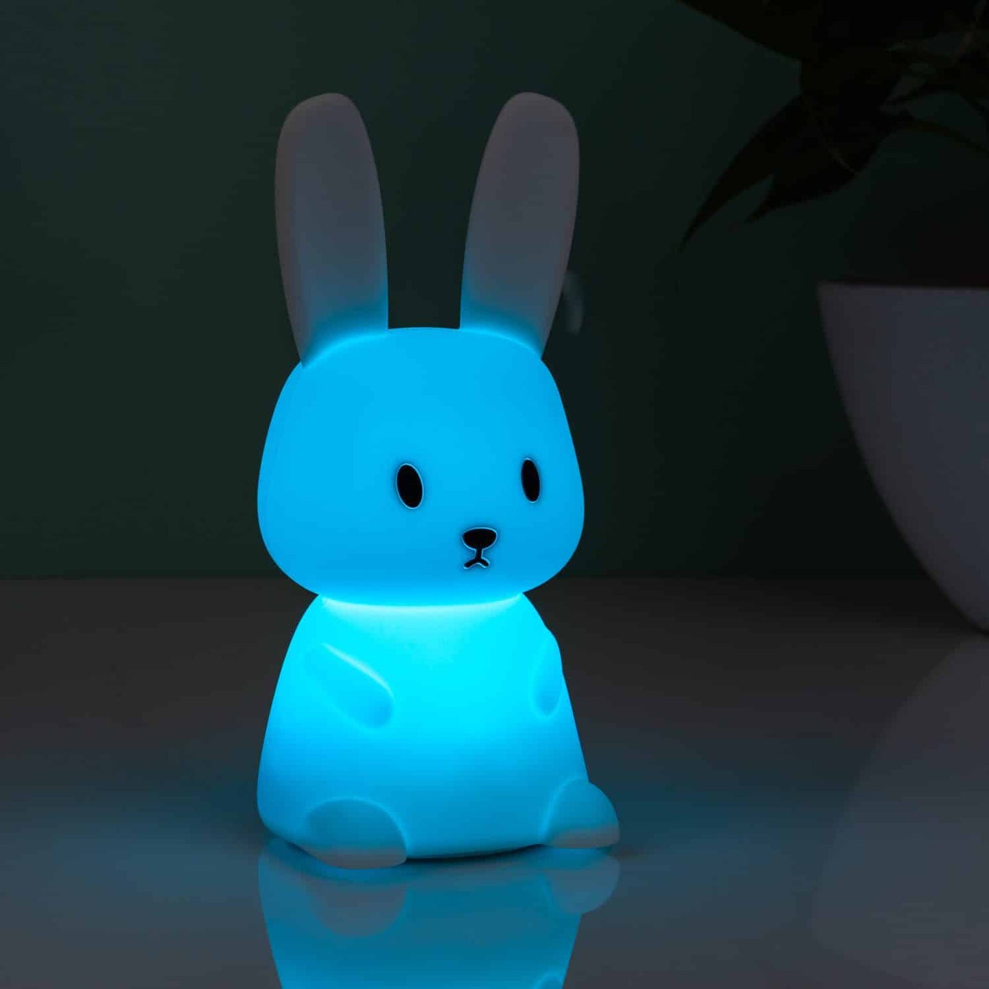 Konijn Nachtlampje – Zacht Kinderlampje met Kleuren & Tikbediening