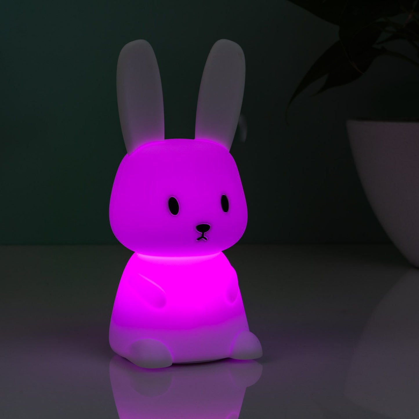 Konijn Nachtlampje – Zacht Kinderlampje met Kleuren & Tikbediening